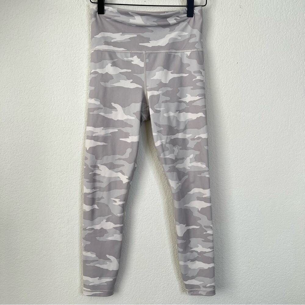 Athleta Elation 7/8 Tight Legging Gray Camo 563650 - Picture 3 of 6